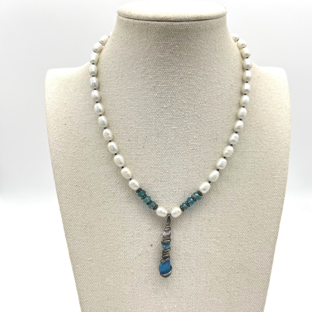 Faux Pearl Necklace Teal Beads Wire Wrapped Color Shift Pendant 16in - Picture 2 of 7